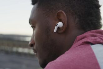 Utilisez vos AirPods pour discuter avec ChatGPT