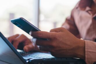 Comment utiliser FTP pour transférer des fichiers vers et depuis votre téléphone Android