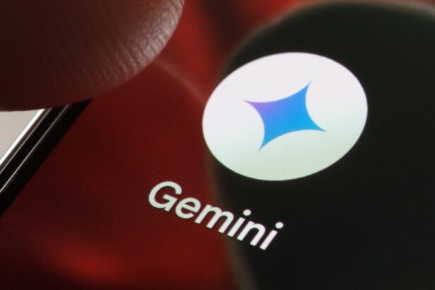 Faites des appels et envoyez des messages avec Gemini sans déverrouiller votre téléphone.