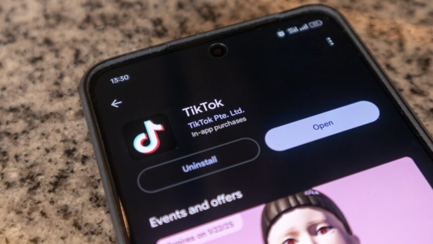 APKMirror Bloque les utilisateurs Android dans le téléchargement de TikTok.