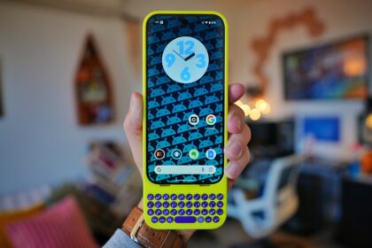 Le boîtier à clavier Click est enfin disponible pour Android.