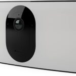 Arlo Floodlight 2K Outdoor Surveillance Camera with Wireless WiFi Projector, 6 Months Battery Life, 2000-3000 Lumen Light, Colour Night Vision, Motion Detectors, Black