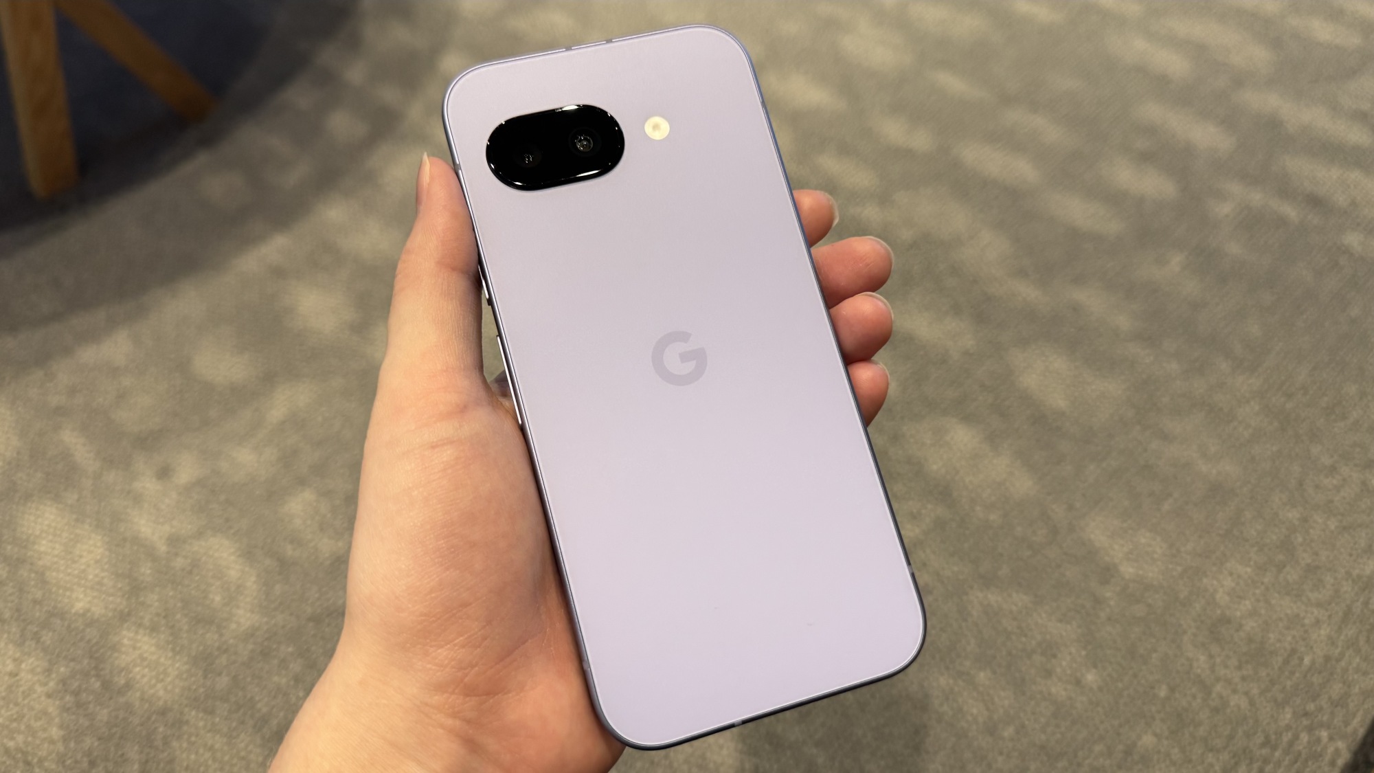 Pixel 9a de dos