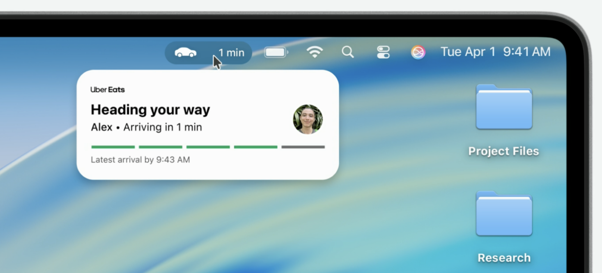 Une activité en direct pour la livraison de nourriture affichée sur un Mac